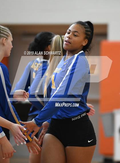Thumbnail 3 in Pittsford-Mendon vs. West Irondequoit (NYSPHSAA Section 5 Class A Final) photogallery.