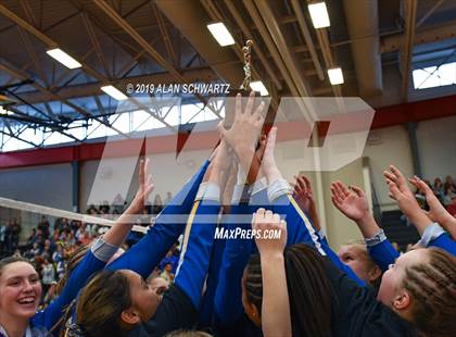 Thumbnail 3 in Pittsford-Mendon vs. West Irondequoit (NYSPHSAA Section 5 Class A Final) photogallery.