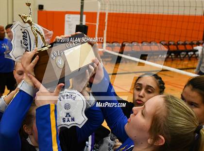 Thumbnail 1 in Pittsford-Mendon vs. West Irondequoit (NYSPHSAA Section 5 Class A Final) photogallery.