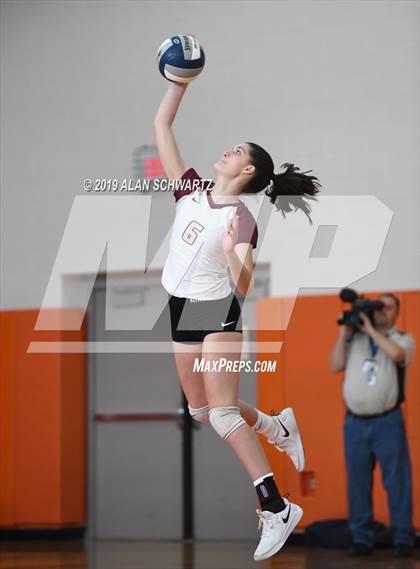 Thumbnail 1 in Pittsford-Mendon vs. West Irondequoit (NYSPHSAA Section 5 Class A Final) photogallery.