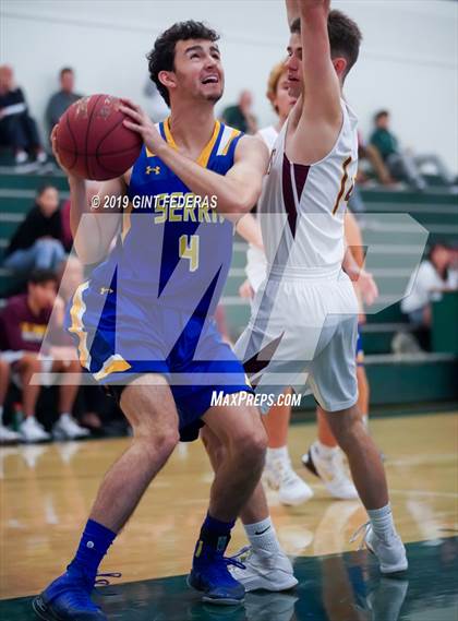 Thumbnail 3 in Las Lomas vs. Serra (DLS Vontoure Classic) photogallery.