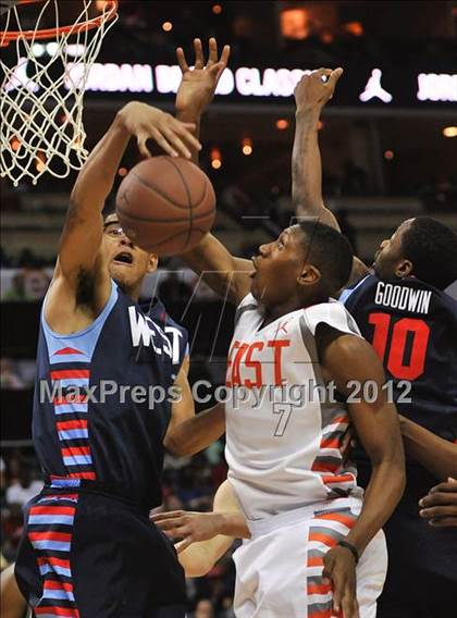 Thumbnail 3 in Jordan Brand Classic (All-American Game) photogallery.