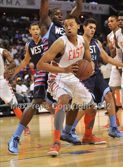 Thumbnail 3 in Jordan Brand Classic (All-American Game) photogallery.