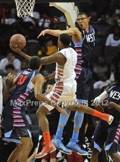 Thumbnail 2 in Jordan Brand Classic (All-American Game) photogallery.