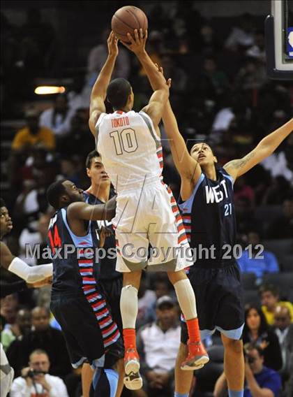 Thumbnail 2 in Jordan Brand Classic (All-American Game) photogallery.