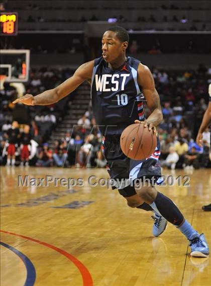 Thumbnail 3 in Jordan Brand Classic (All-American Game) photogallery.