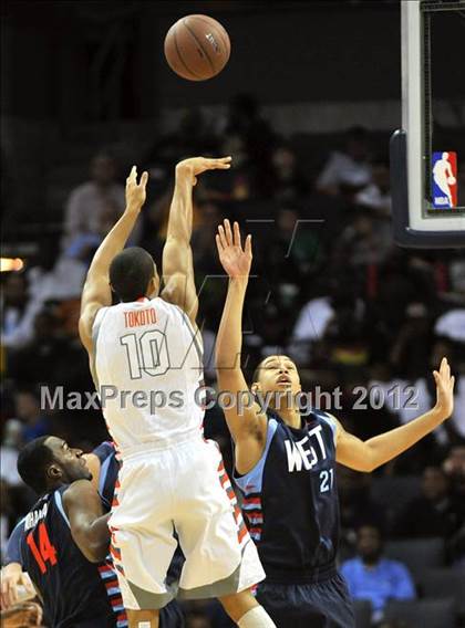 Thumbnail 3 in Jordan Brand Classic (All-American Game) photogallery.