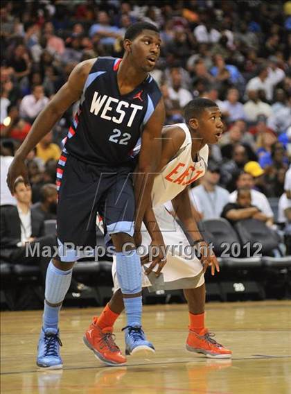 Thumbnail 2 in Jordan Brand Classic (All-American Game) photogallery.