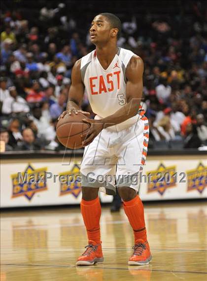 Thumbnail 2 in Jordan Brand Classic (All-American Game) photogallery.