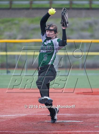 Thumbnail 1 in Centennial vs. South Salem (Medford Spring Break High School Fastpitch Classic) photogallery.