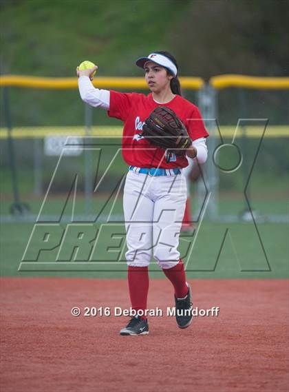 Thumbnail 3 in Centennial vs. South Salem (Medford Spring Break High School Fastpitch Classic) photogallery.