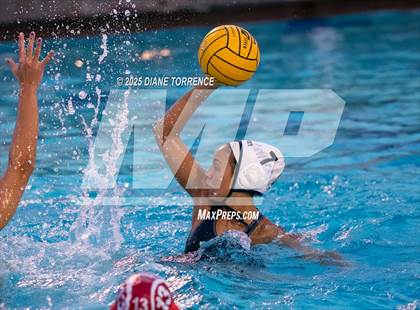 Thumbnail 1 in Mater Dei vs Newport Harbor (Bill Barnett Holiday Cup) photogallery.