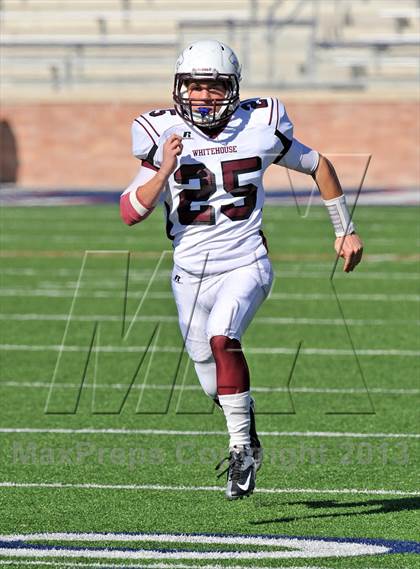 Thumbnail 2 in Poteet vs. Whitehouse (UIL 4A Regional Semifinal) photogallery.