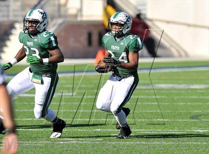 Thumbnail 1 in Poteet vs. Whitehouse (UIL 4A Regional Semifinal) photogallery.