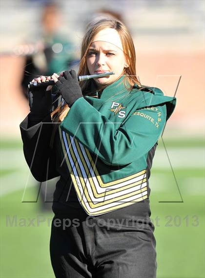Thumbnail 1 in Poteet vs. Whitehouse (UIL 4A Regional Semifinal) photogallery.