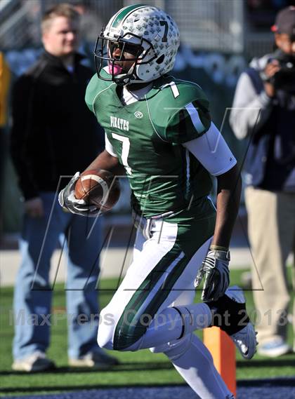 Thumbnail 1 in Poteet vs. Whitehouse (UIL 4A Regional Semifinal) photogallery.