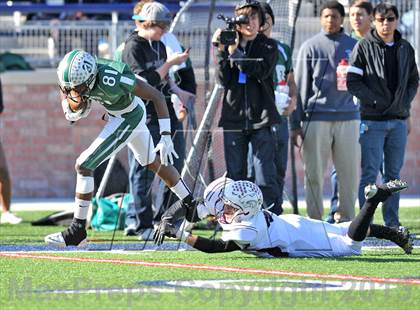 Thumbnail 1 in Poteet vs. Whitehouse (UIL 4A Regional Semifinal) photogallery.