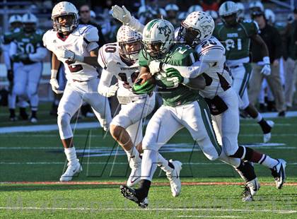 Thumbnail 2 in Poteet vs. Whitehouse (UIL 4A Regional Semifinal) photogallery.
