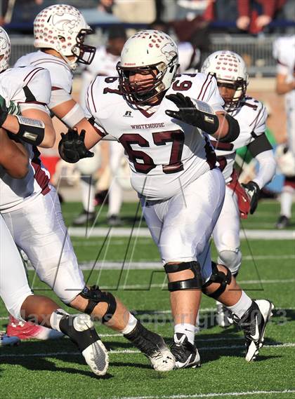 Thumbnail 3 in Poteet vs. Whitehouse (UIL 4A Regional Semifinal) photogallery.