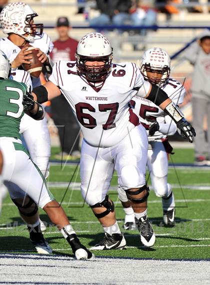 Thumbnail 2 in Poteet vs. Whitehouse (UIL 4A Regional Semifinal) photogallery.