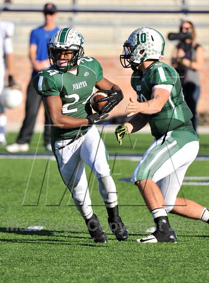 Thumbnail 3 in Poteet vs. Whitehouse (UIL 4A Regional Semifinal) photogallery.