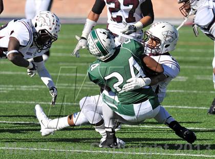 Thumbnail 3 in Poteet vs. Whitehouse (UIL 4A Regional Semifinal) photogallery.