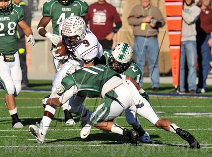Thumbnail 3 in Poteet vs. Whitehouse (UIL 4A Regional Semifinal) photogallery.