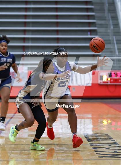 Thumbnail 2 in Little Elm vs Allen photogallery.