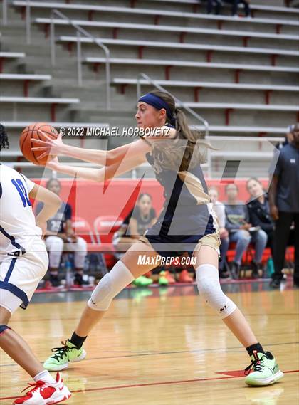 Thumbnail 2 in Little Elm vs Allen photogallery.