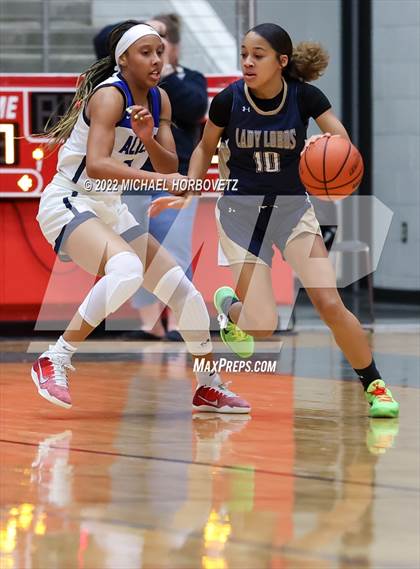 Thumbnail 3 in Little Elm vs Allen photogallery.