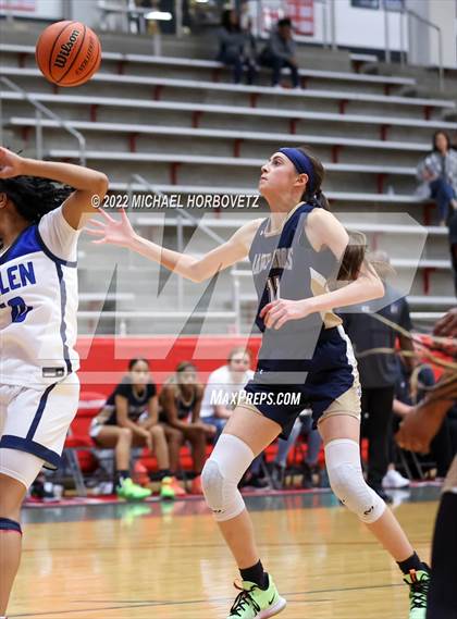 Thumbnail 1 in Little Elm vs Allen photogallery.