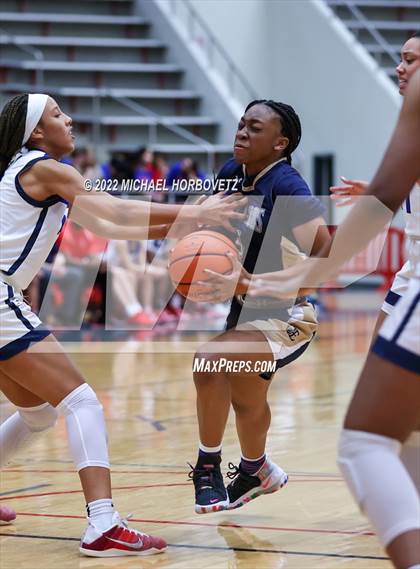 Thumbnail 3 in Little Elm vs Allen photogallery.