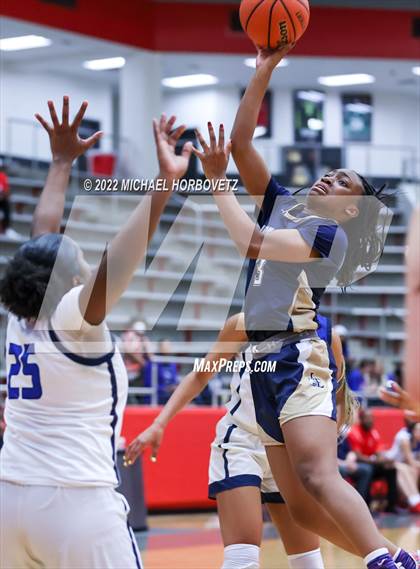 Thumbnail 3 in Little Elm vs Allen photogallery.