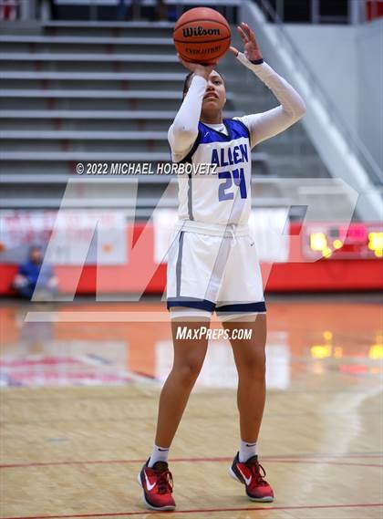 Thumbnail 1 in Little Elm vs Allen photogallery.