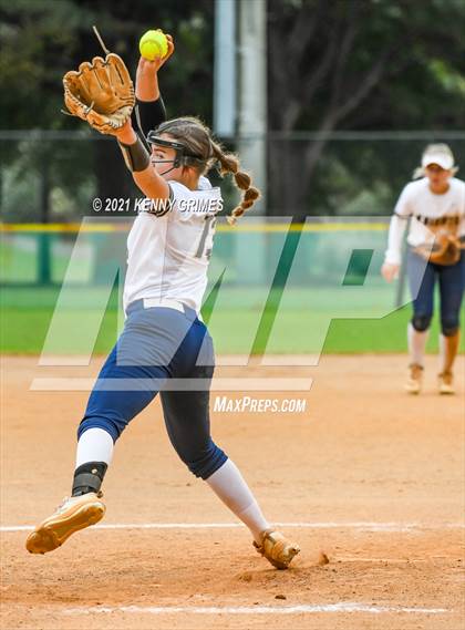 Thumbnail 2 in River Ridge vs. Pope photogallery.