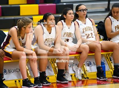 Thumbnail 1 in Mountain Pointe vs. Hamilton (Hoophall West Tournament) photogallery.