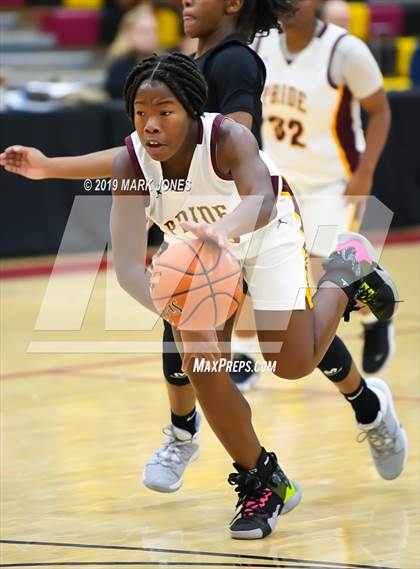 Thumbnail 2 in Mountain Pointe vs. Hamilton (Hoophall West Tournament) photogallery.