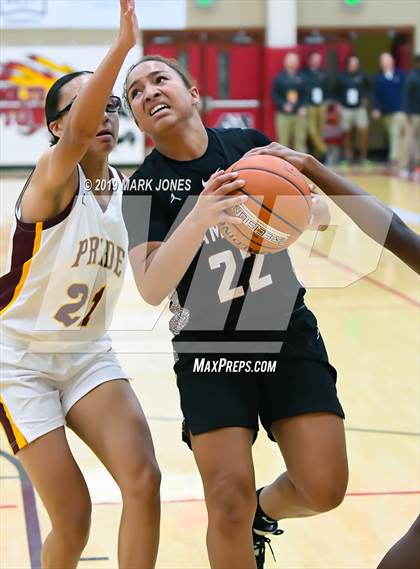 Thumbnail 2 in Mountain Pointe vs. Hamilton (Hoophall West Tournament) photogallery.