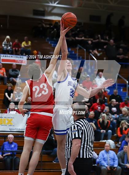 Thumbnail 3 in Connersville vs Batesville (IHSAA 3A Section 29 Semifinal) photogallery.