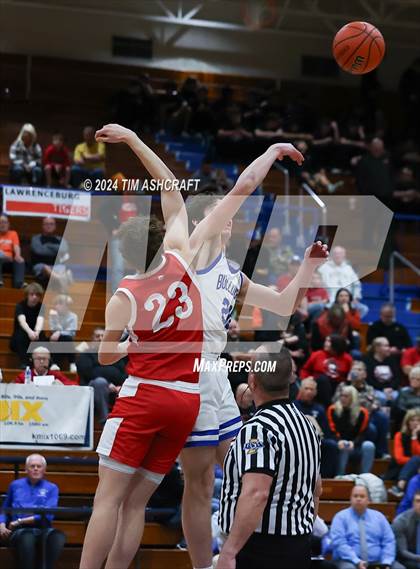 Thumbnail 1 in Connersville vs Batesville (IHSAA 3A Section 29 Semifinal) photogallery.