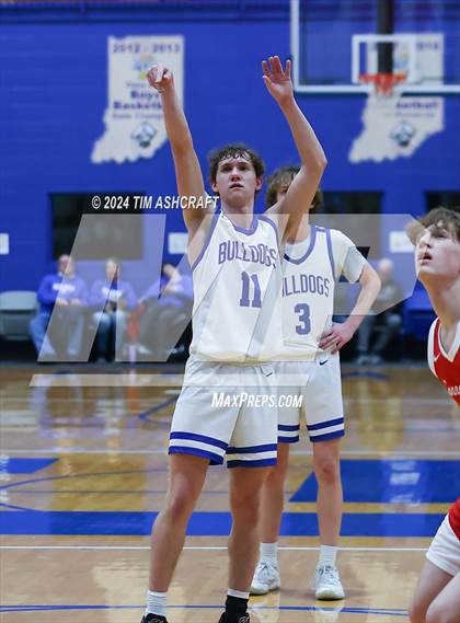 Thumbnail 1 in Connersville vs Batesville (IHSAA 3A Section 29 Semifinal) photogallery.