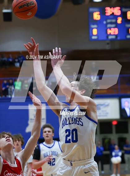 Thumbnail 2 in Connersville vs Batesville (IHSAA 3A Section 29 Semifinal) photogallery.