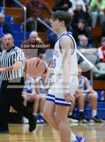 Thumbnail 1 in Connersville vs Batesville (IHSAA 3A Section 29 Semifinal) photogallery.