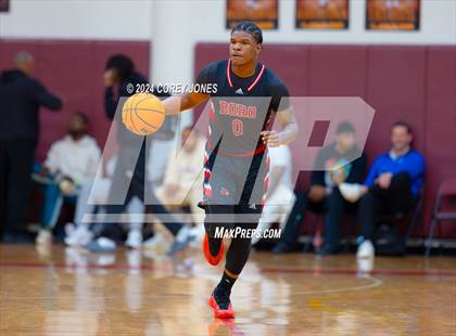 Thumbnail 2 in Tri-Cities vs Jonesboro (Hard In The Paint Classic) photogallery.