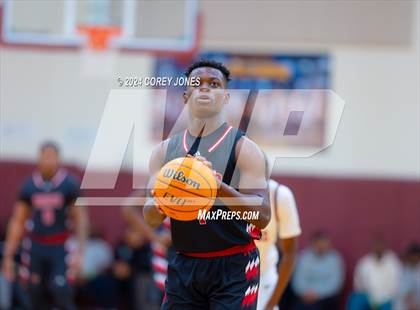 Thumbnail 3 in Tri-Cities vs Jonesboro (Hard In The Paint Classic) photogallery.