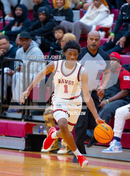Thumbnail 1 in Tri-Cities vs Jonesboro (Hard In The Paint Classic) photogallery.