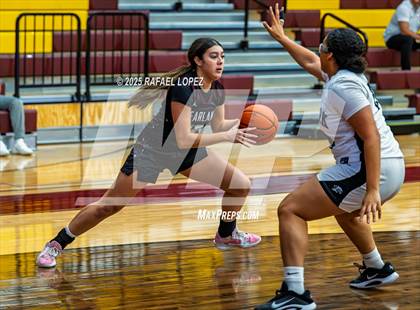 Thumbnail 2 in Clark vs. Pearland (McDonald's Texas Invitational) photogallery.
