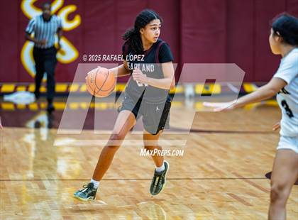 Thumbnail 2 in Clark vs. Pearland (McDonald's Texas Invitational) photogallery.