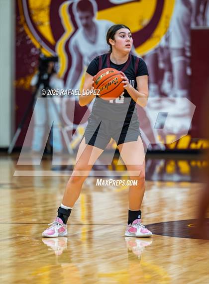 Thumbnail 3 in Clark vs. Pearland (McDonald's Texas Invitational) photogallery.