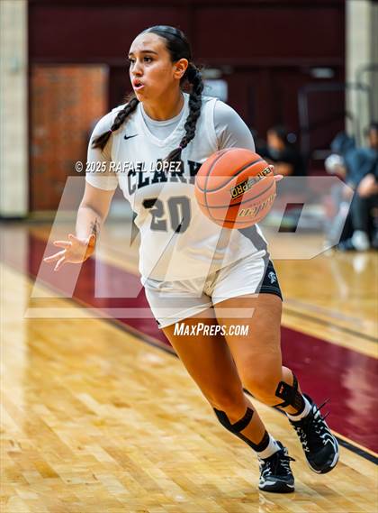 Thumbnail 2 in Clark vs. Pearland (McDonald's Texas Invitational) photogallery.